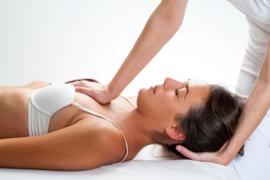 胸部按摩手法有哪些昆明按摩会所来介绍